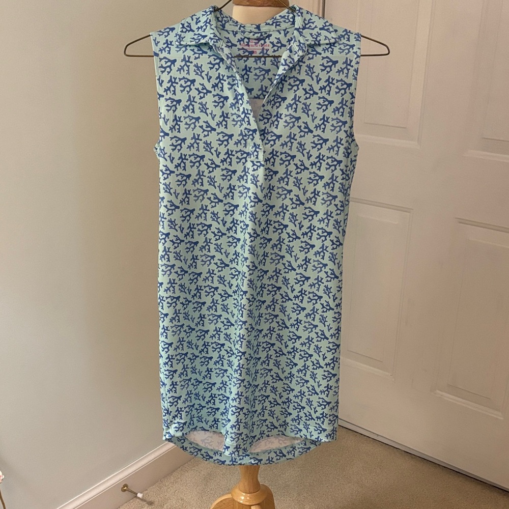Vineyard Vines Blue and White Sleeveless Midi Dress